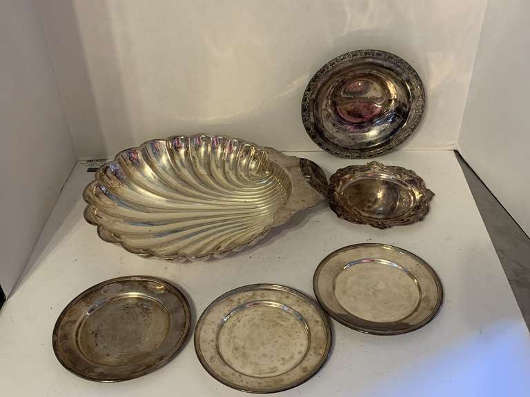 6 PIECES OF VINTAGE SILVERPLATE (SEE PICS) image