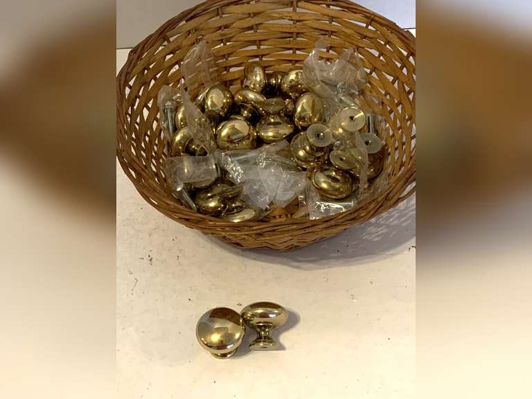 BASKET FULL OF NEW SOLID BRASS CABINET HARDWARE (BASKET NOT INCLUDED) image
