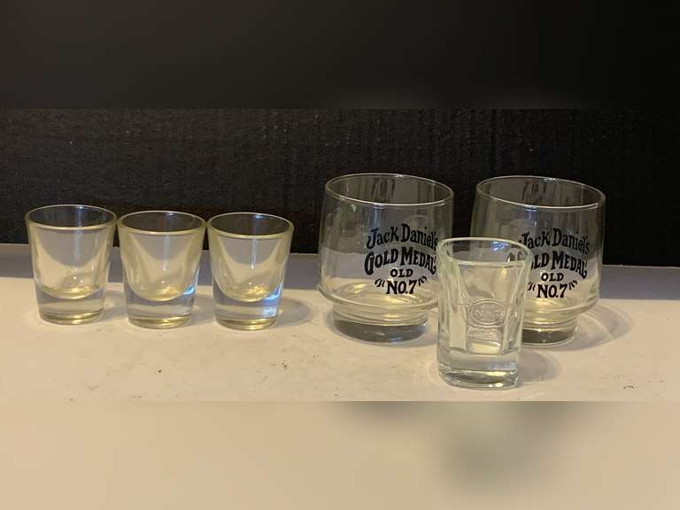 2 JACK DANIELS HIGHBALL GLASSES & 4 SHOT GLASSES (ONE JACK DANIELS) image