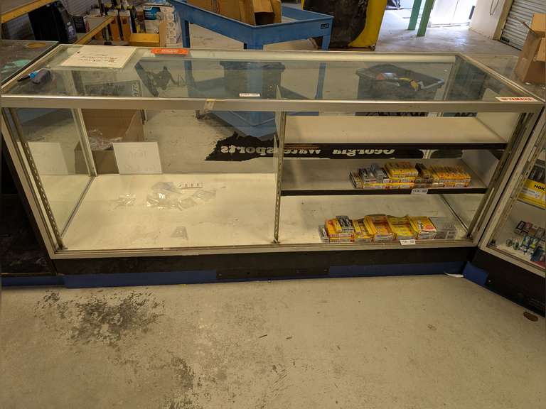 GLASS TOP AND FRONT RETAIL CABINET FLAT SECTION, APPROXIMATELY 70 IN WIDE *** SPECIAL PICKUP INSTRUCTIONS *** image