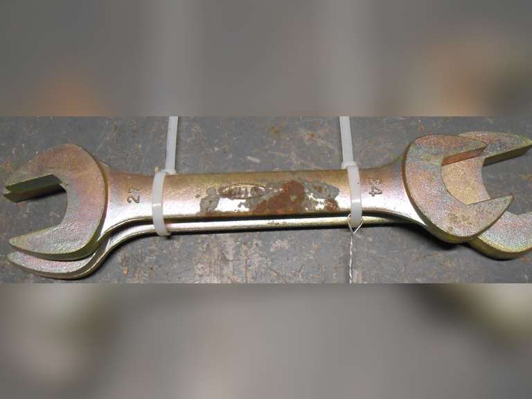 OPEN END WRENCHES (1) 24/27 MM, & (1) 30/32 MM image