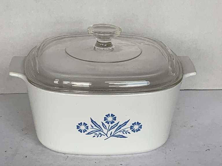 3 LITER VINTAGE "BLUE CORNFLOWER" COVERED CASSEROLE DISH image