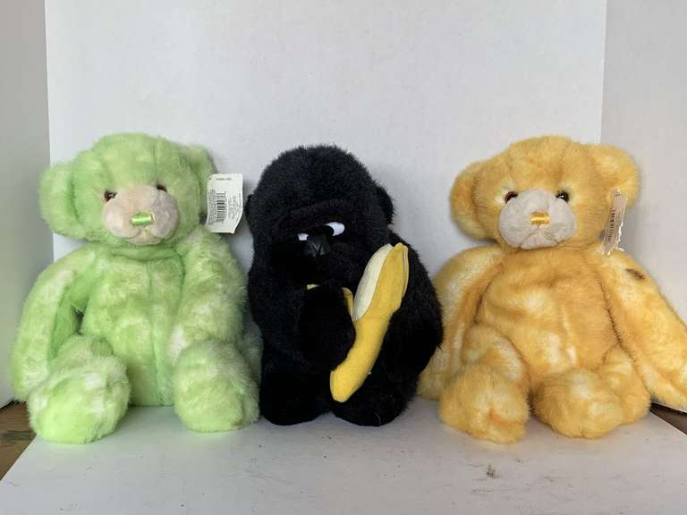 3 PLUSH ANIMALS TO INCLUDE 1989 GORILLA & 2 CARLTON CARDS TEDDY BEARS image