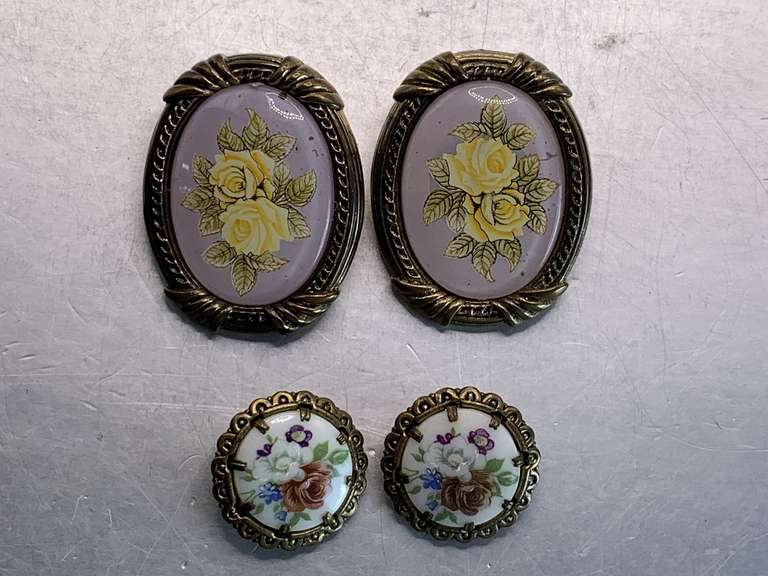 PAIR LARGE VINTAGE VICTORIAN STYLE OVAL CLIP ON EARRINGS WITH YELLOW ROSES AND PAIR ROUND VINTAGE HANDPAINTED CERAMIC CLIP ON EARRINGS image