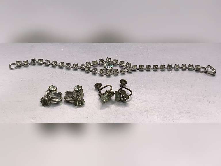 VINTAGE PRONG SET RHINESTONE BRACELET 6 1/4" & 2 PAIR VINTAGE RHINESTONE EARRINGS image