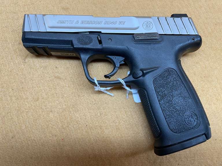 SMITH & WESSON  40 S&W  SD40VE  FYJ6525  PISTOL image