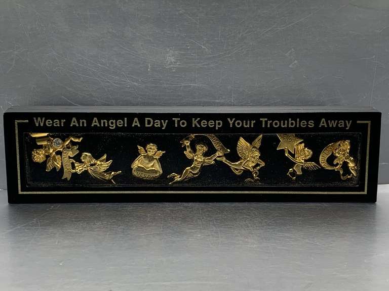 VINTAGE SET OF 7 ANGEL PINS GOLD TONE - ONE FOR EACH DAY OF THE WEEK image