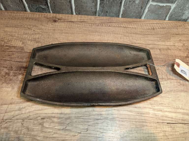 CAST IRON VIENNA ROLL PAN image