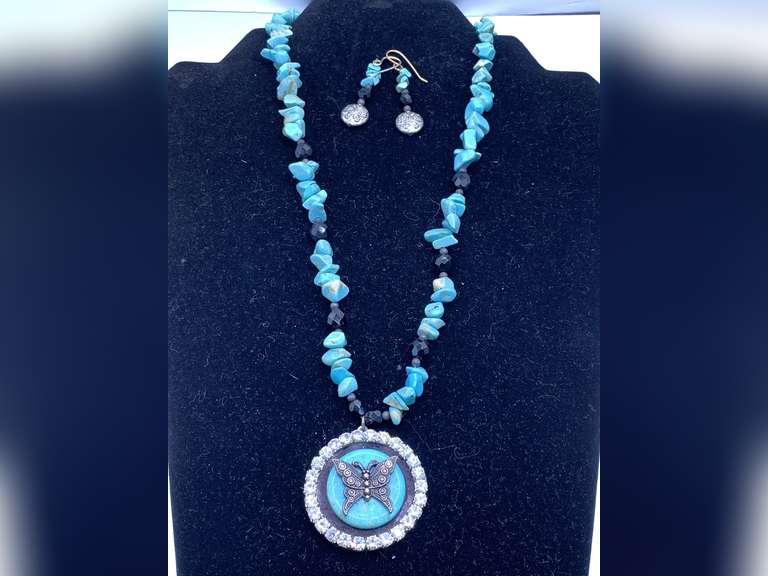 VINTAGE HANDMADE GENUINE TURQUOISE & BLACK BEADED NECKLACE WITH BUTTERFLY PENDANT & MATCHING PIERCED EARRINGS 18" LONG image