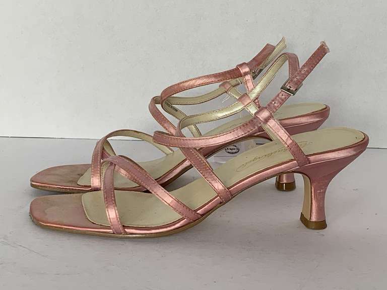 MICHELANGELO PINK SATIN PUMPS SIZE 7 (GENTLY WORN) image