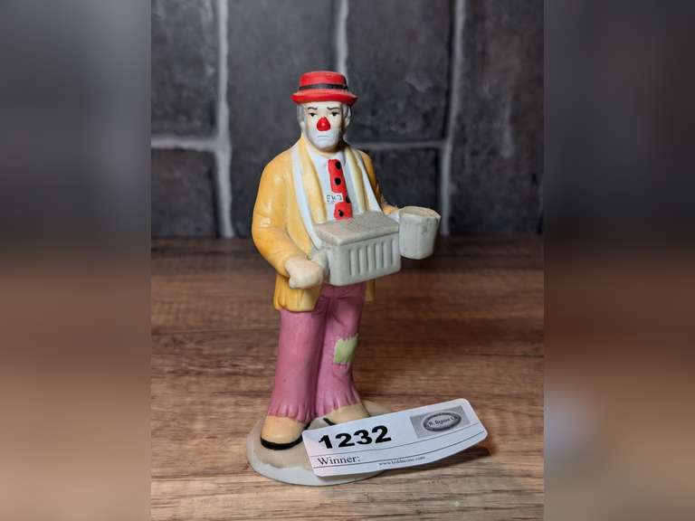 EMMETT KELLY, JR. BISQUE PORCELAIN FIGURINE image