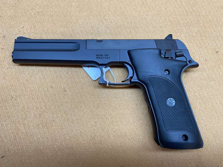 SMITH & WESSON  22 LR  422  UBA1764  PISTOL image