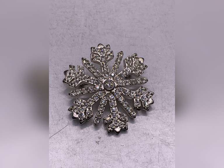 VINTAGE MONET SNOWFLAKE RHINESTONE BROOCH image