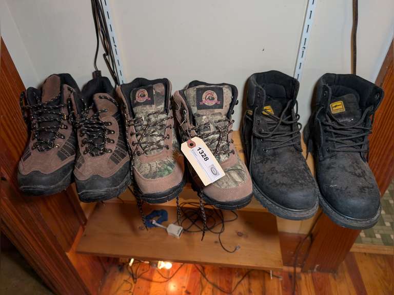 MEN'S SIZE 9 AND 9.5 WORK BOOTS AND HIKING BOOTS image