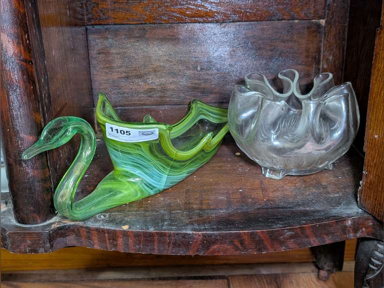 ITALIAN BLOWN ART GLASS SWAN BOWL AND WAVE EDGE FOOTED CANDY BOWL image