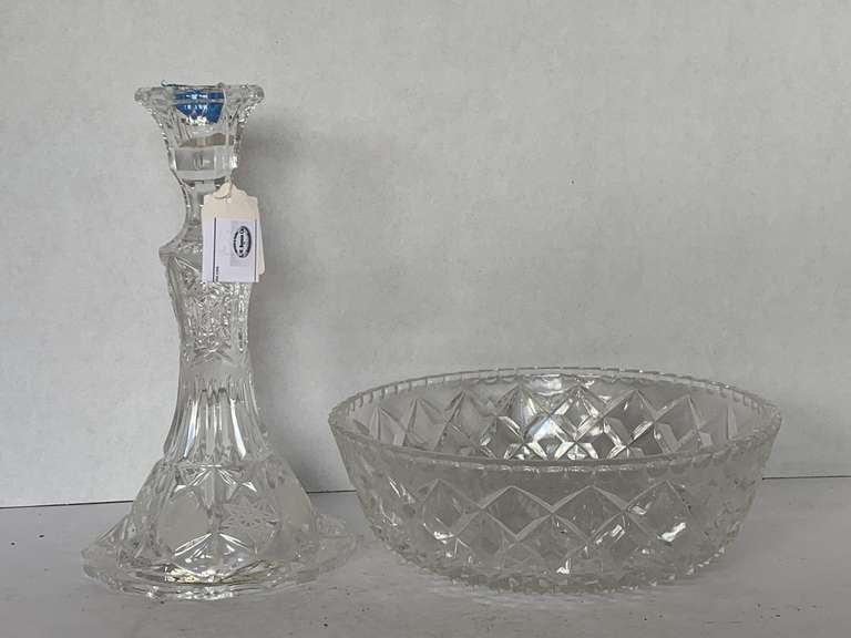 VINTAGE IMPERLUX LEAD CRYSTAL CANDLESTICK WEST GERMANY WITH STAR PATTERN 8 3/4" TALL & VINTAGE LEAD CRYSTAL DIAMOND CUT BOWL 8" ROUND image