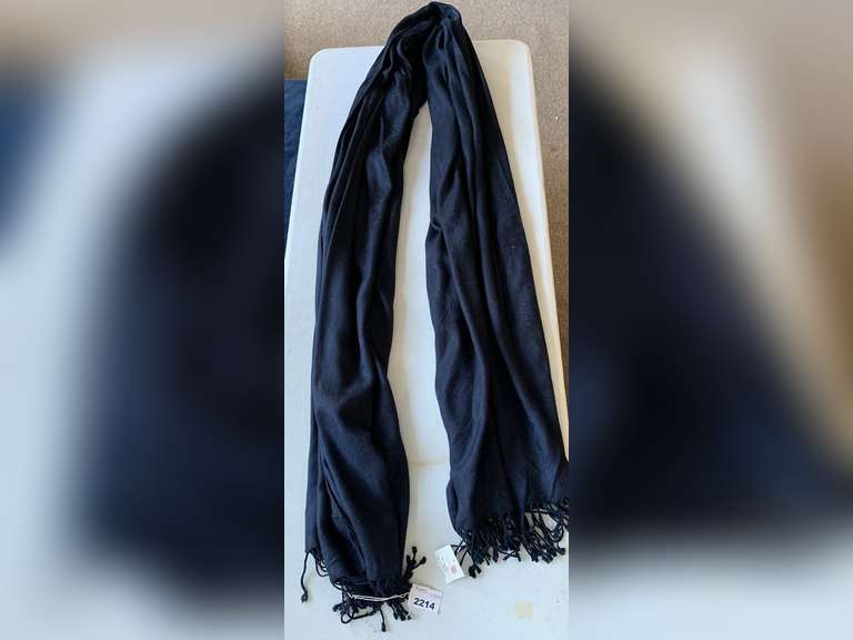 NEW LORD & TAYLOR 100% VISCOSE NAVY SHAWL WITH FRINGE image