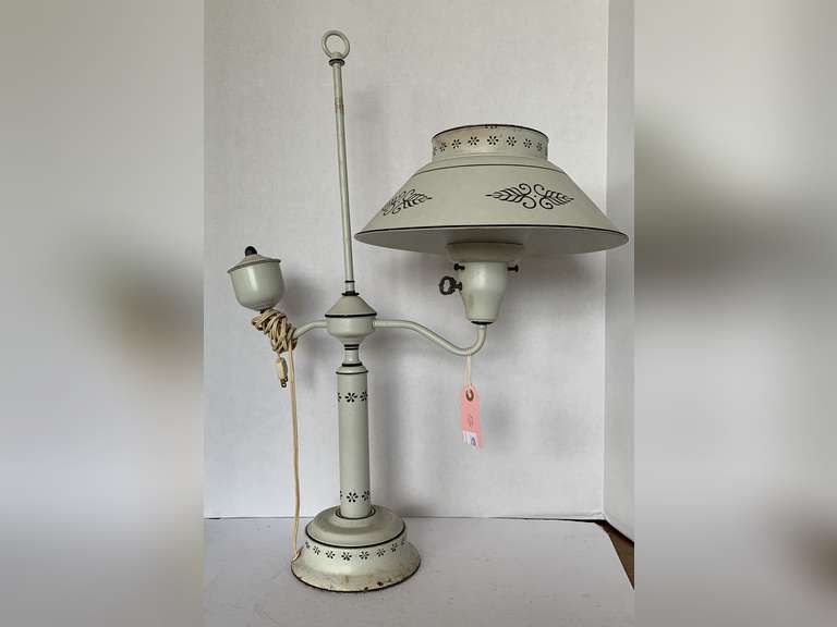 VINTAGE WHITE TOLE PAINTED DESK LAMP (VERY HEAVY) 26 1/2" TALL X 18" WIDE image