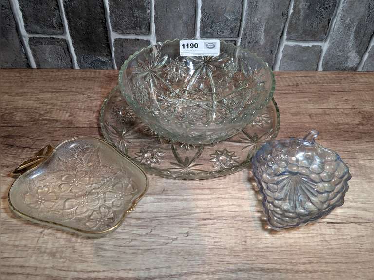 ANCHOR HOCKING EARLY AMERICAN PRESCUT STAR OF DAVID ROUND PLATTER AND BOWL PLUS FRUIT MOTIF PRESSED GLASS CANDY DISHES image