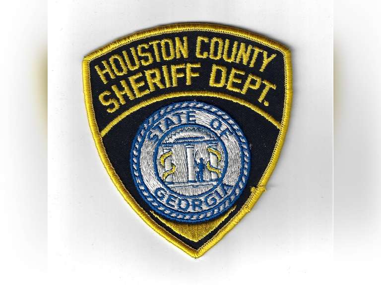 LOTS THAT ARE IN THE #1021 AND UP ARE BEING SOLD BY THE HOUSTON COUNTY SHERIFF DEPT & THE CITY OF WARNER ROBINS,GA image
