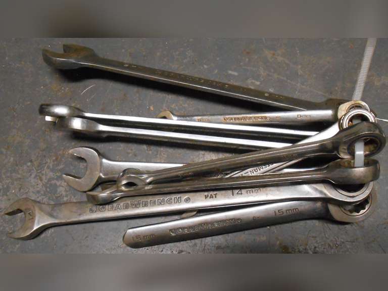 10 PC GEARWRENCH SET 8MM - 18MM image