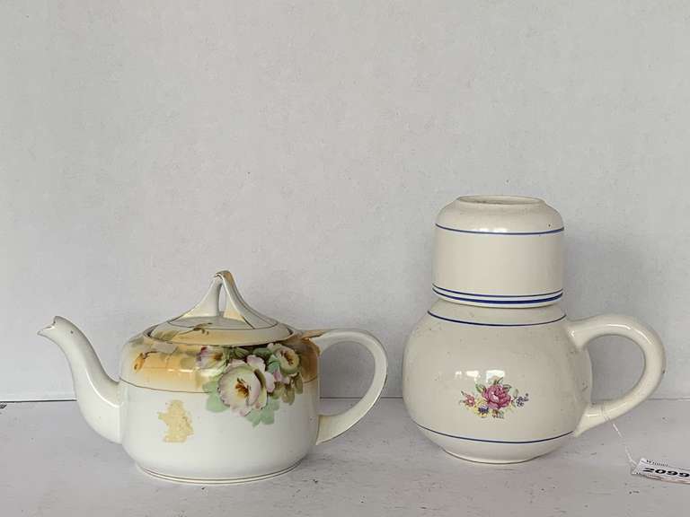 VINTAGE NIPPON MORIMURA BROS HANDPAINTED "ROSES" TEA POT & VINTAGE BEDSIDE WATER CARAFE image