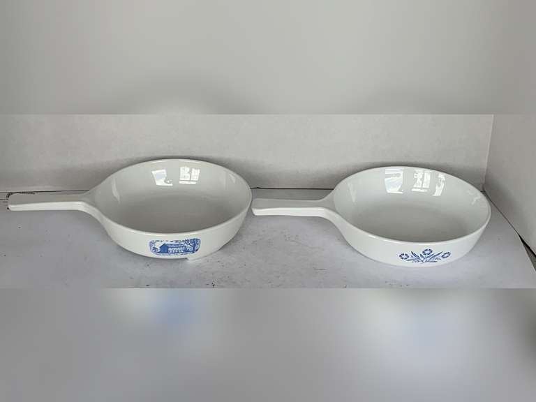 ONE 16 CM VINTAGE "BLUE CORNFLOWER" CORNINGWARE SAUCEPAN & ONE 16 CM "BLUE COLONIAL" AMANAWARE WARMING PAN image