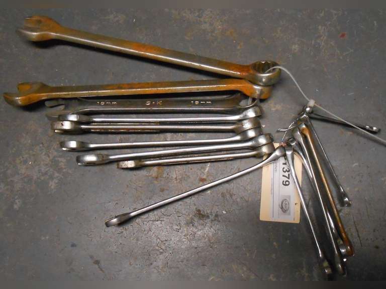 15 PC COMBO WRENCH SET 7MM -22MM image