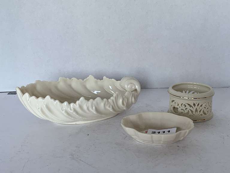3 PIECES IVORY/GOLD TRIM LENOX image