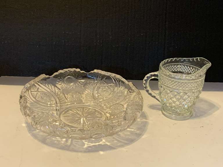 VINTAGE GLASS LOW BOWL WITH PINWHEEL DESIGN & SCALLOPED EDGE 8" ROUND & VINTAGE ANCHOR HOCKING WEXFORD DIAMOND PATTERN CREAMER image