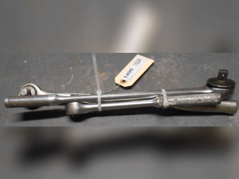 (1) WRIGHT, (1) HUSKY & (1) K-D 1/2" DRIVE RATCHETS image