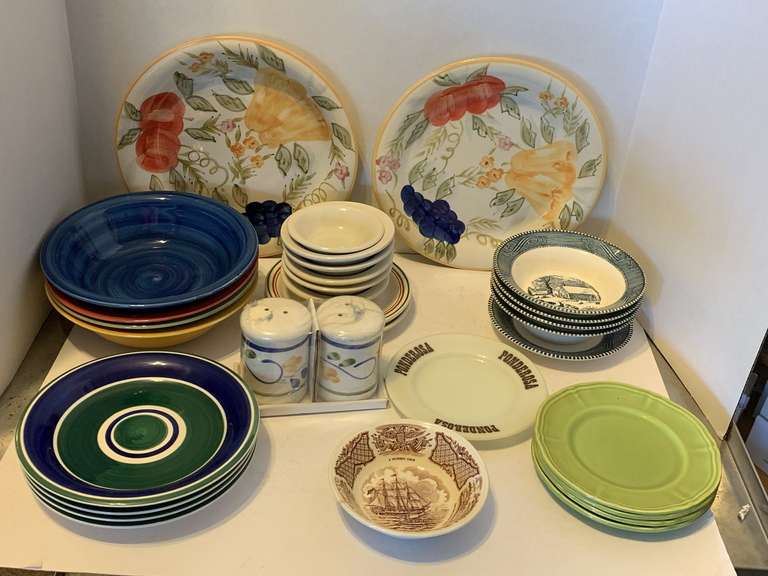 SHELF LOT OF MISC CHINA (SOME VINTAGE) image