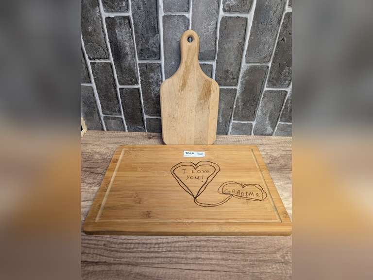 I LOVE YOU GRANDMA CHOPPING BOARD AND WOOD PADDLE TRIVET image