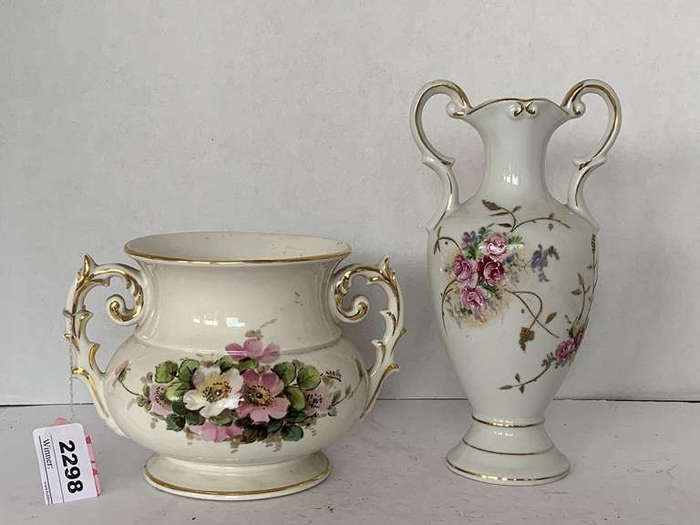 VINTAGE ARNART JAPAN CERAMIC PORCELAIN MORIAGE HAND PAINTED GOLD TRIM 2 HANDLE VASE 8" TALL & VINTAGE WEISLEY CHINA HAND PAINTED GOLD TRIM 2 HANDLE VASE 4 7/8" TALL image