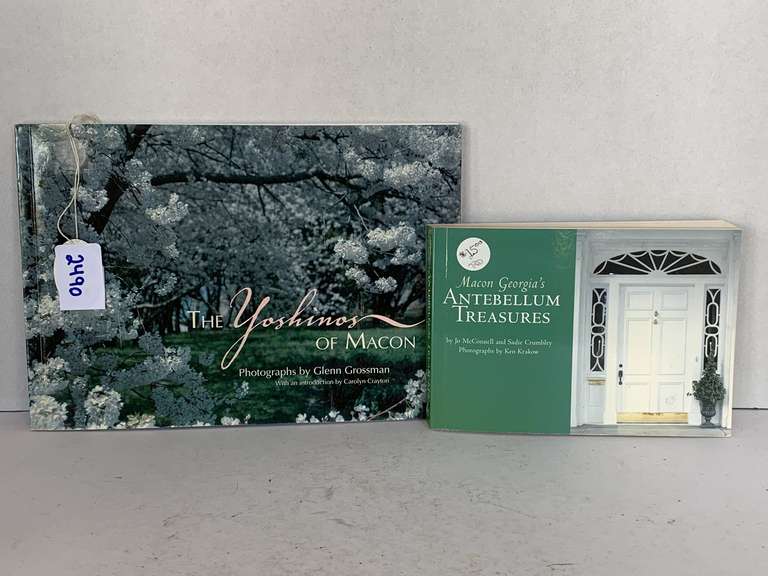 2006 "THE YOSHINO'S OF MACON" PHOTOGRAPHS BY GLENN GROSSMAN & A MACON GEORGIA'S ANTEBELLUM TREASURES BOOK OF POSTCARDS BY JO MCCONNELL & SADIE CRUMBLEY image