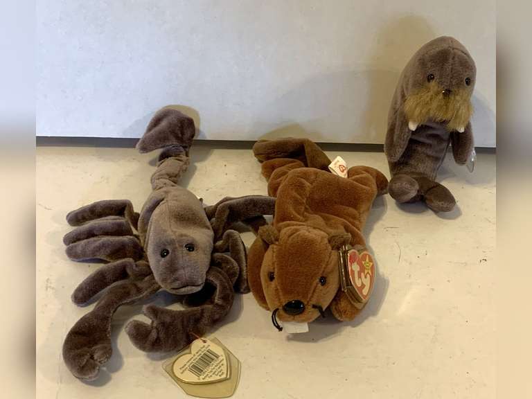 3 TY BEANIE BABIES (1997 STINGER, 1995 BUCKY & 1996 JOLLY) *** STINGER HAS A TAG ERROR (MORE VALUABLE) image