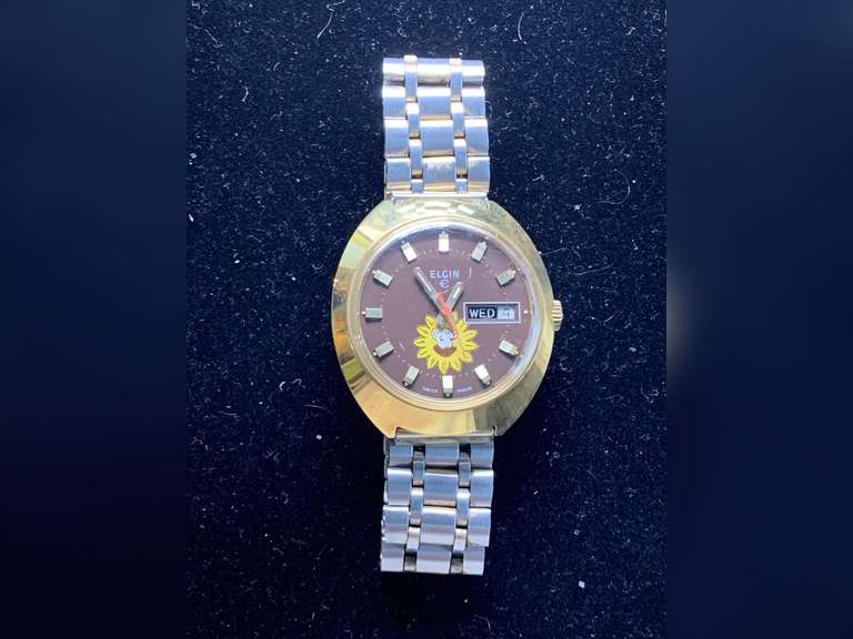 RARE VINTAGE ELGIN BORDEN'S DAIRY "ELSIE" COW WATCH image