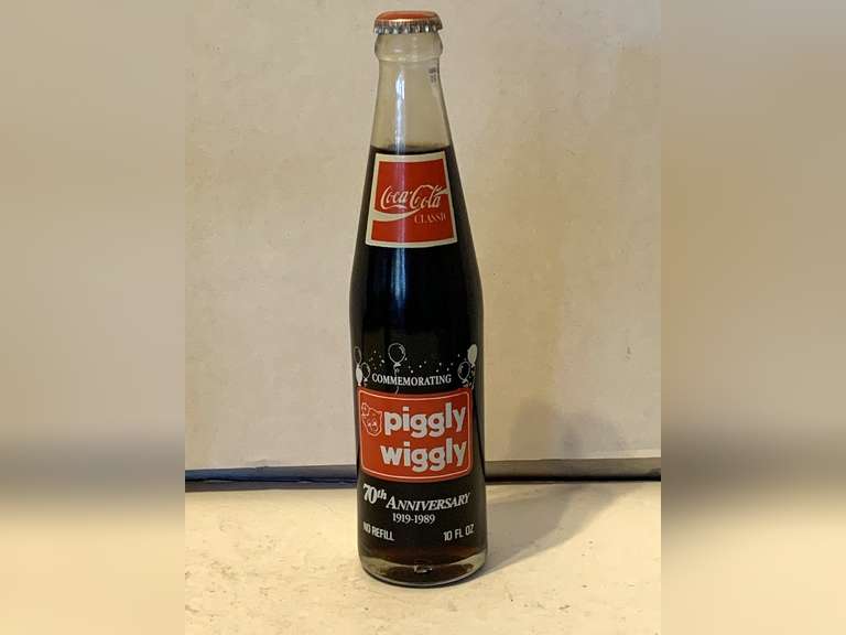 VINTAGE PIGGLY WIGGLY 70TH ANNIVERSARY 10 OZ COCA-COLA BOTTLE image