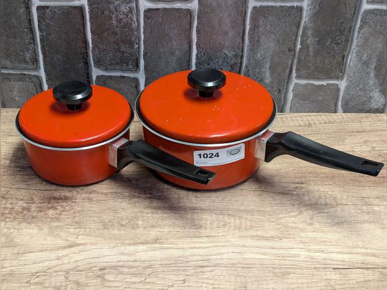 PAIR OF VINTAGE SEARS AND ROEBUCK PORCELAIN ON ALUMINUM POTS image