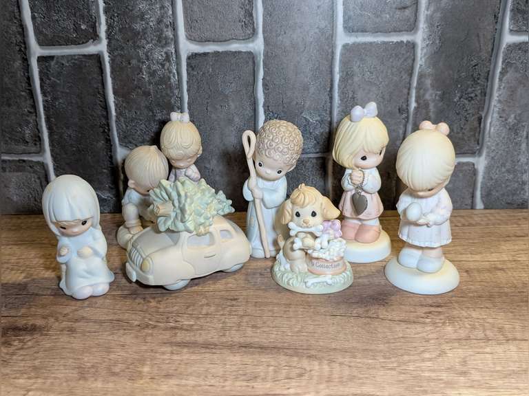 PRECIOUS MOMENTS FIGURINES image