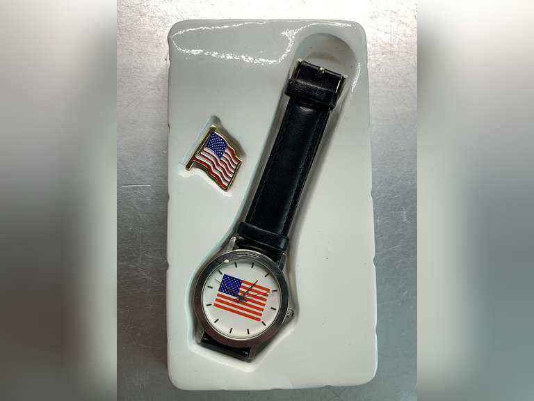 NEW AMERICAN FLAG WATCH WITH LEATHER BAND & FLAG ENAMEL PIN image