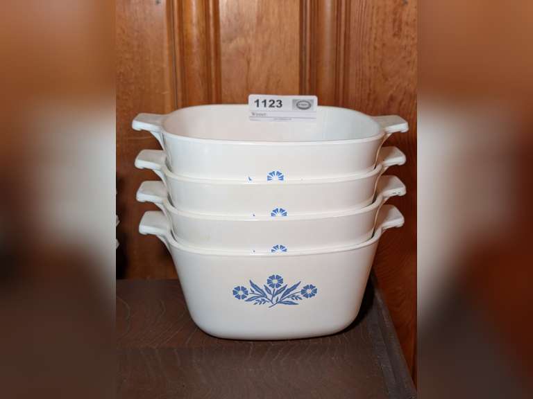 FOUR CORNINGWARE 1 AND 3/4 QUART DISHES image
