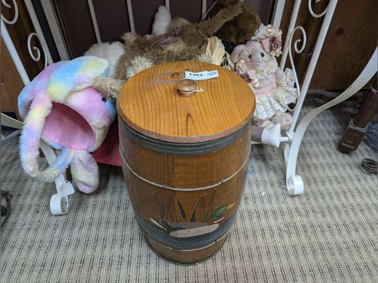 ALL ITEMS ON BOTTOM SHELF AND FLOOR IN FRONT MARKED 1353 INCLUDING DUCK MOTIF BARREL AND STUFFED ANIMALS image