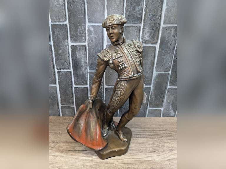 HEAVY LARGE SPANISH BULLFIGHTER STATUE image