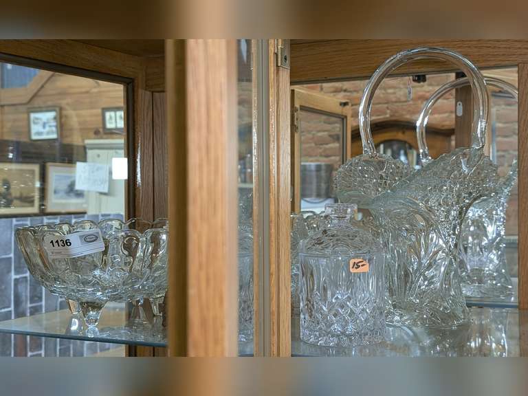 DECORATIVE VINTAGE FORMAL GLASS AND QUAIL FIGURINES IN SHELF SECTION MARKED 1136 image