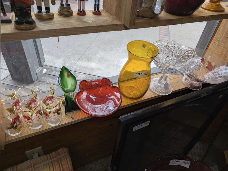 VINTAGE DECORATIVE GLASS IN SHELF SECTION MARKED 1157 image