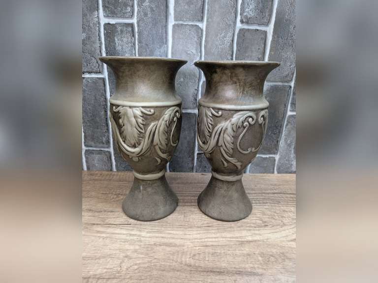 PAIR OF MATCHING URN VASES image