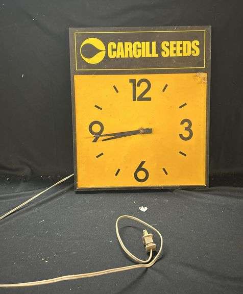 EW- CARGILL SEEDS CLOCK image