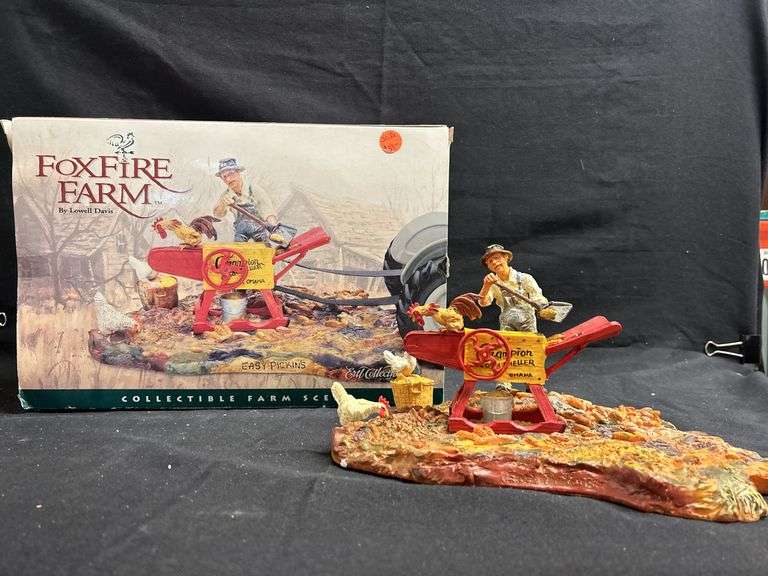 20M- FOX FIRE FARM SCENE FIGURINE image