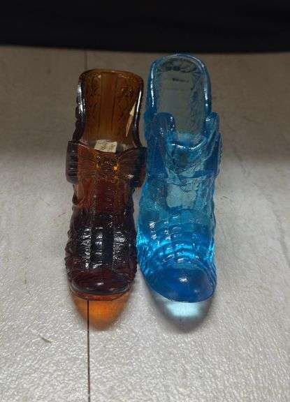 19T- FENTON GLASS SLIPPERS image